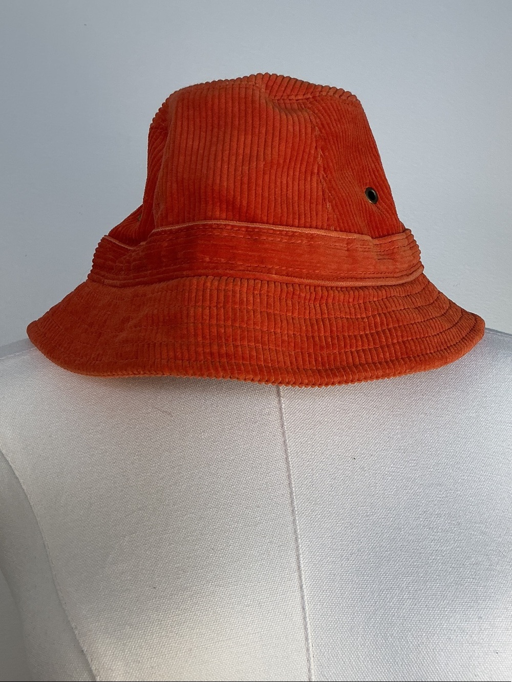 J.Crew vintage Wide Wale Ribbed Corduroy Bucket Hat in Orange Sz S/M Unisex
